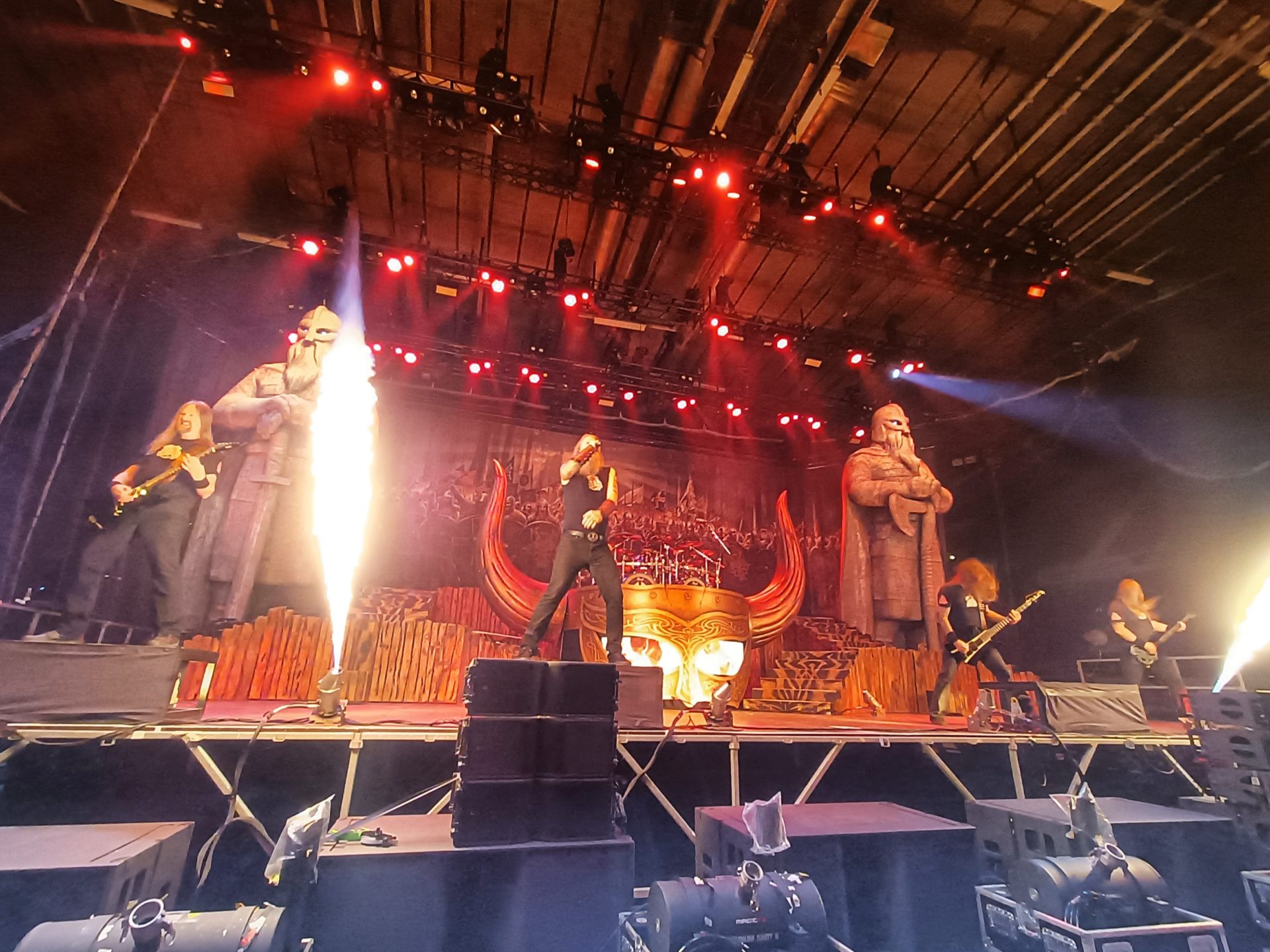 Amon Amarth & Machine Head – VIKINGS & LIONHEARTS TOUR Jäähalli, Helsinki, 21.9.2022